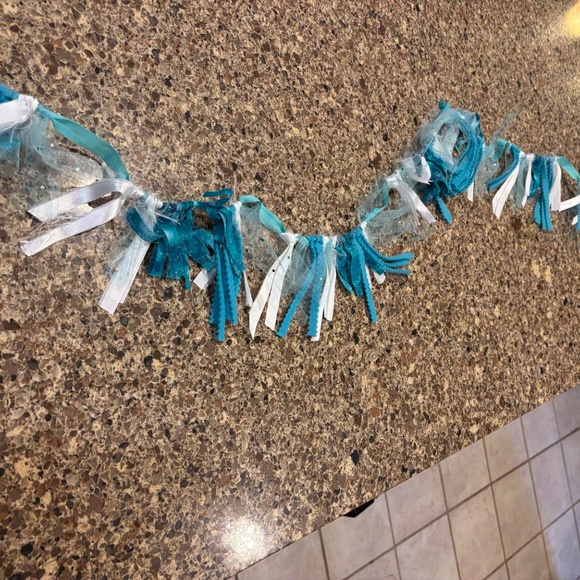 Decorative Ribbon Bunting Wall Decor - tween/teen room - Picture 5 of 8